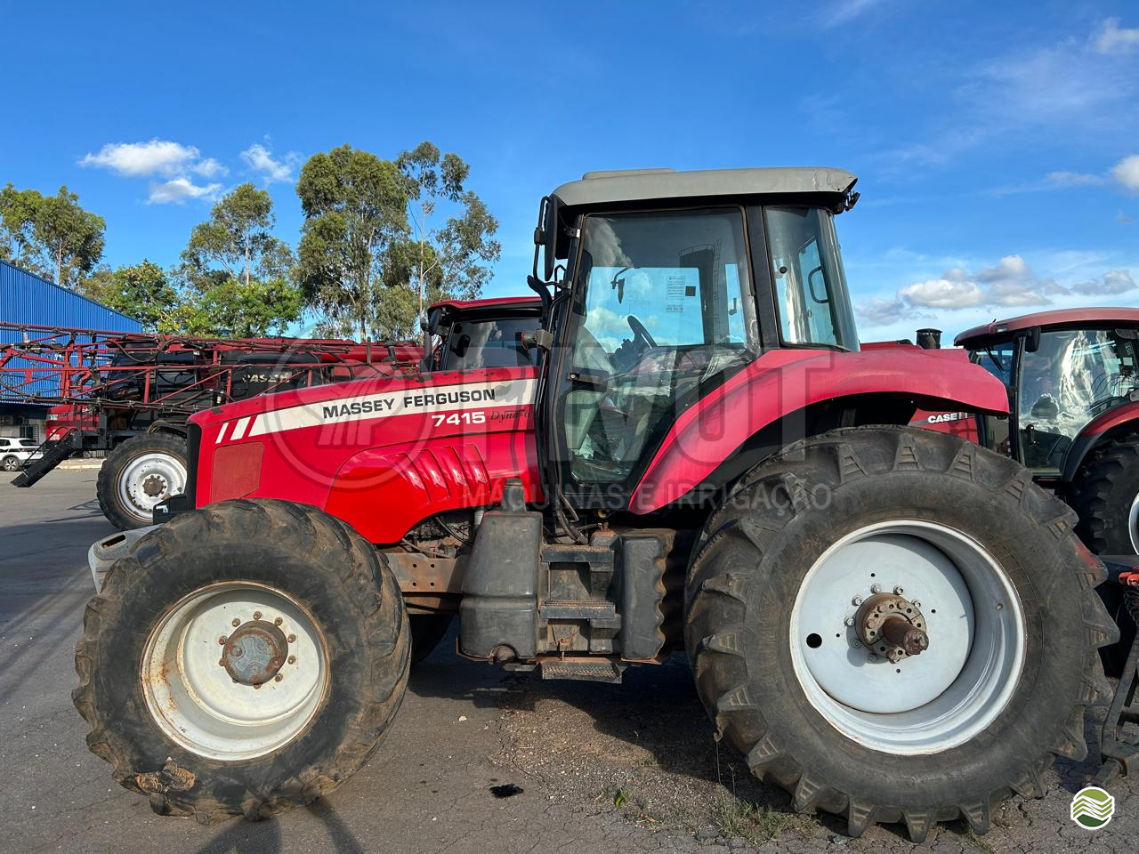 TRATOR MASSEY FERGUSON MF 7415 Tração 4x4 Pivot Máquinas - Case  GOIANIA GOIAS GO